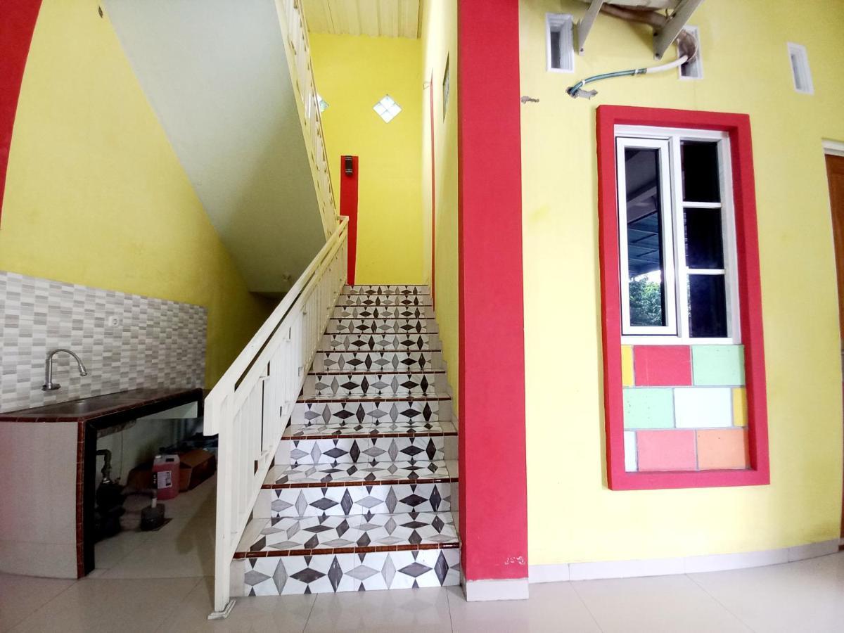 Harmony House Syariah Near Alun Alun Pati Mitra Reddoorz Otel Dış mekan fotoğraf