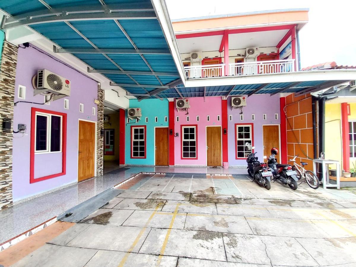 Harmony House Syariah Near Alun Alun Pati Mitra Reddoorz Otel Dış mekan fotoğraf